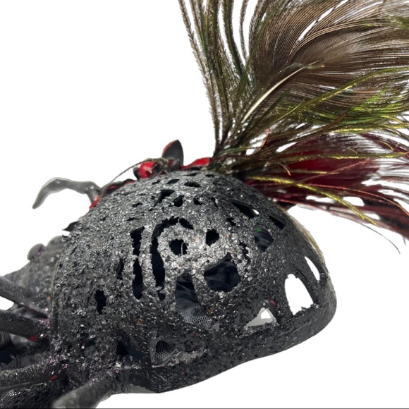 Glitz & Glam Black Spider Hat w/ Lace Wrap - Picture 12 of 13